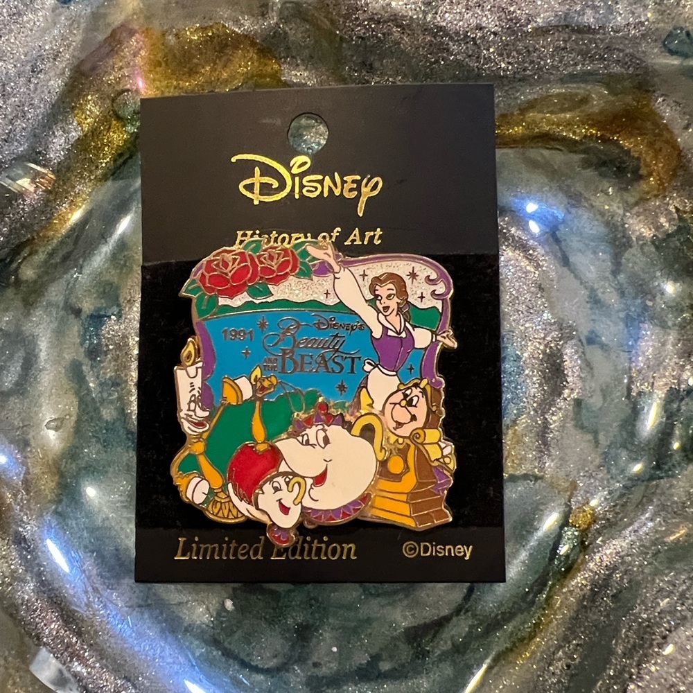 LE Japan History Of Art Beauty And The Beast Belle Lumiere Chip Potts Pin 2003